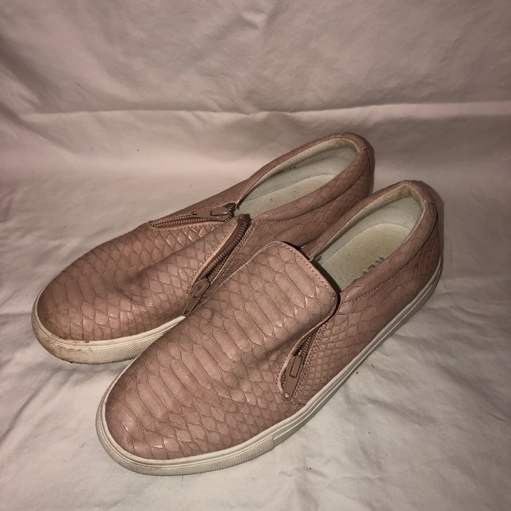 REPORT Blush snakeskin Sneakers